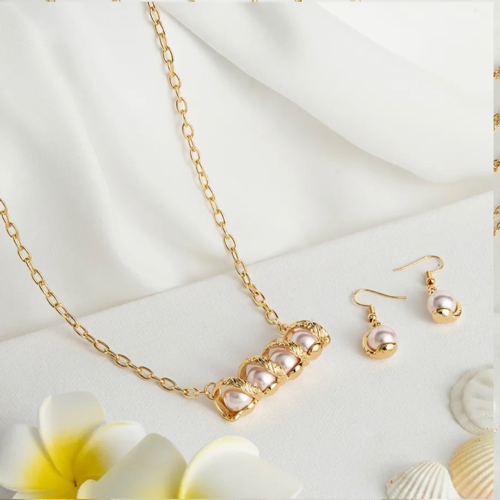 New Cring CoCo Fashion Pearl set Earrings,Necklace Polynesian Hawaiian jewelry.